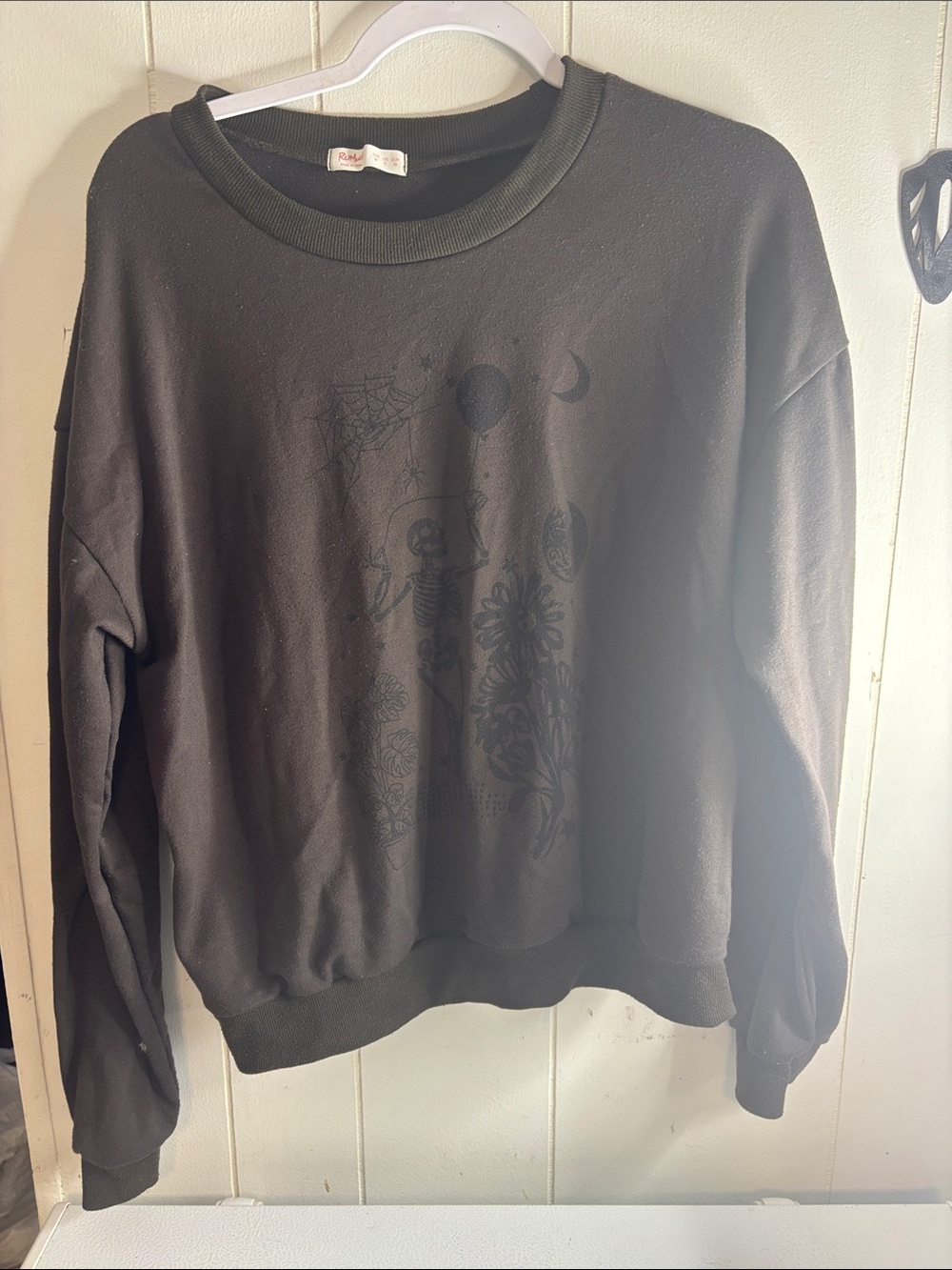 397 - Brown Graphic Crewneck Sweater - Unbranded